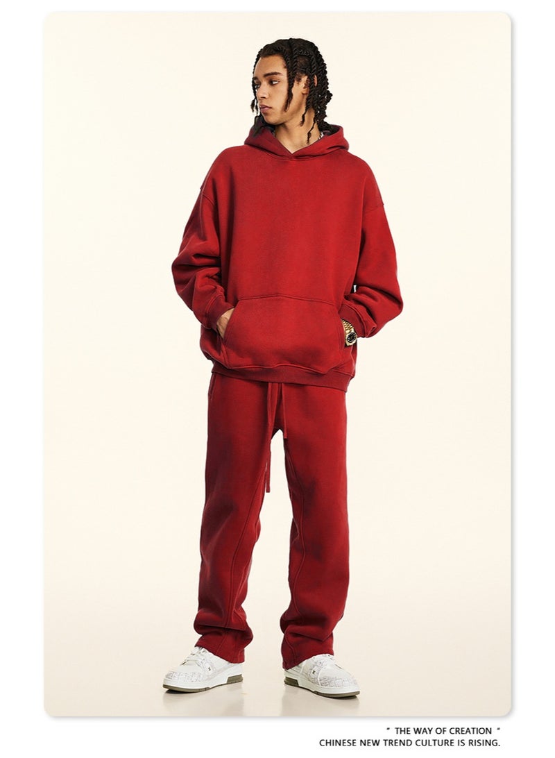 بى طقم هودي جديد من ماركة أمريكية عصرية، إصدار 2025، قطعتان: هودي بأكمام طويلة مبطن بالفرو، بياقة دائرية، وبنطال رياضي بقصة مستقيمة، طقم كاجوال للجنسين (أحمر فاقع). - Image 5