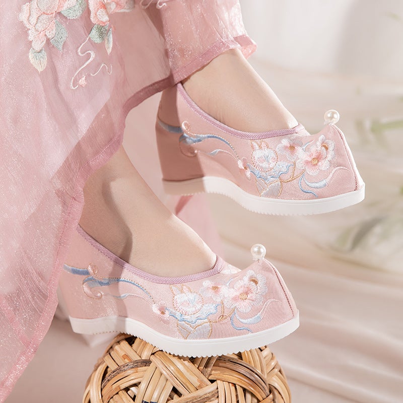 Flower Meow Wedge Heel 2024 Spring New Ancient Costume High-Rise Pearl Ancient Style Embroidered Shoes All-Match Hanfu Shoes - Image 4