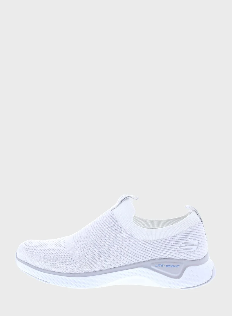 SKECHERS Solar Fuse