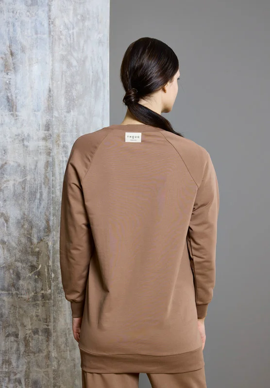 Thouq Raglan Sleeve High Low Hem Sweatshirt