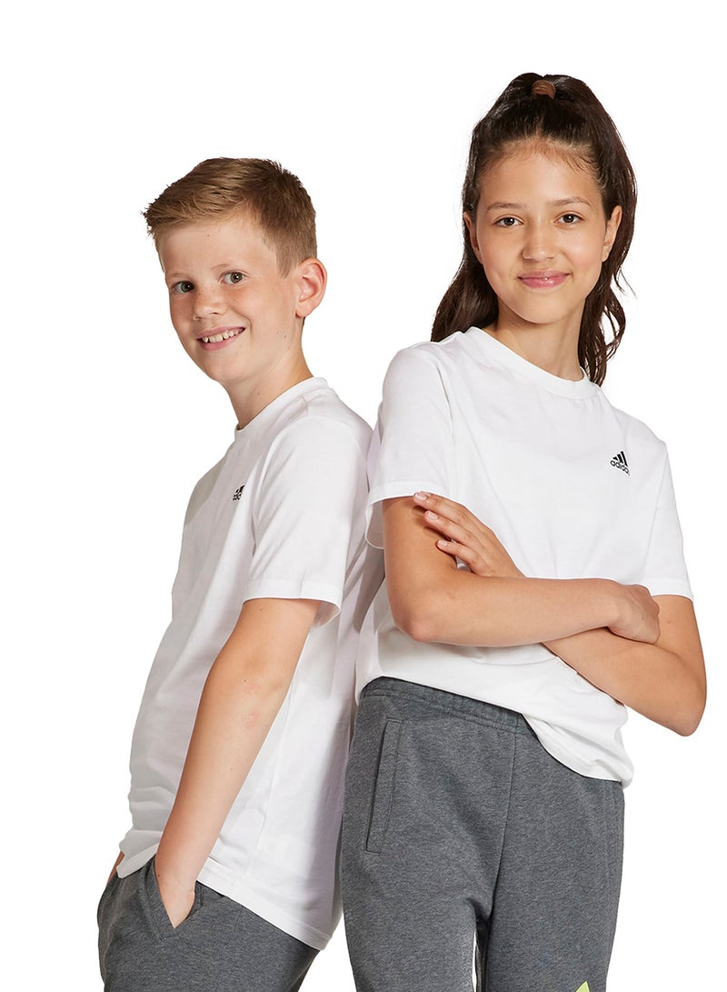 Adidas تي شيرت بشعار صغير - Image 2