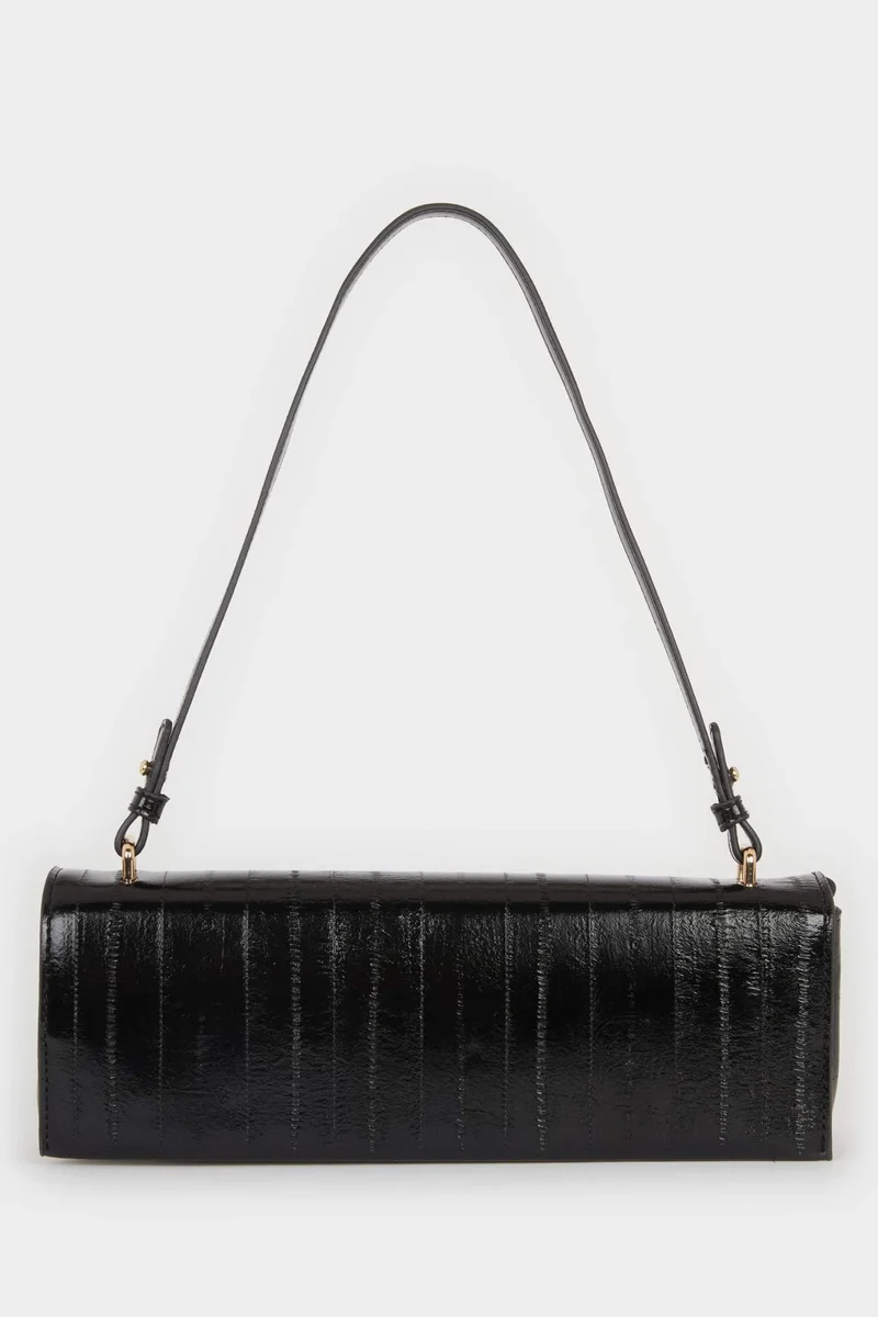 ديفاكتو Woman Faux Leather Baguette Bag