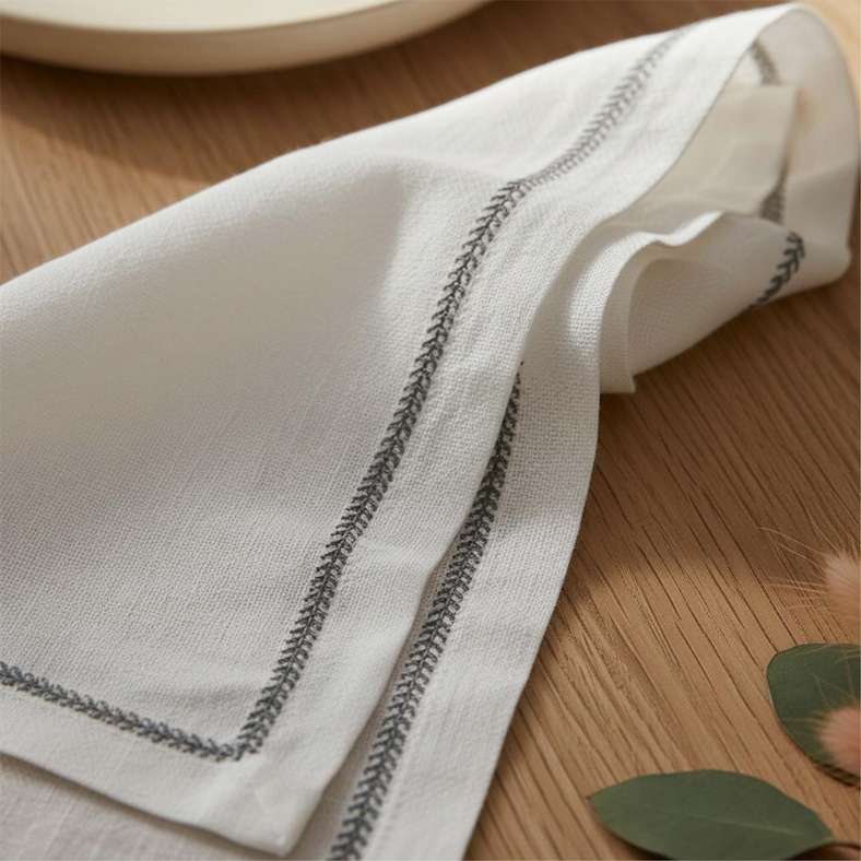 Pan Home طقم مناديل مطرزة ألينتا - أبيض - Image 2