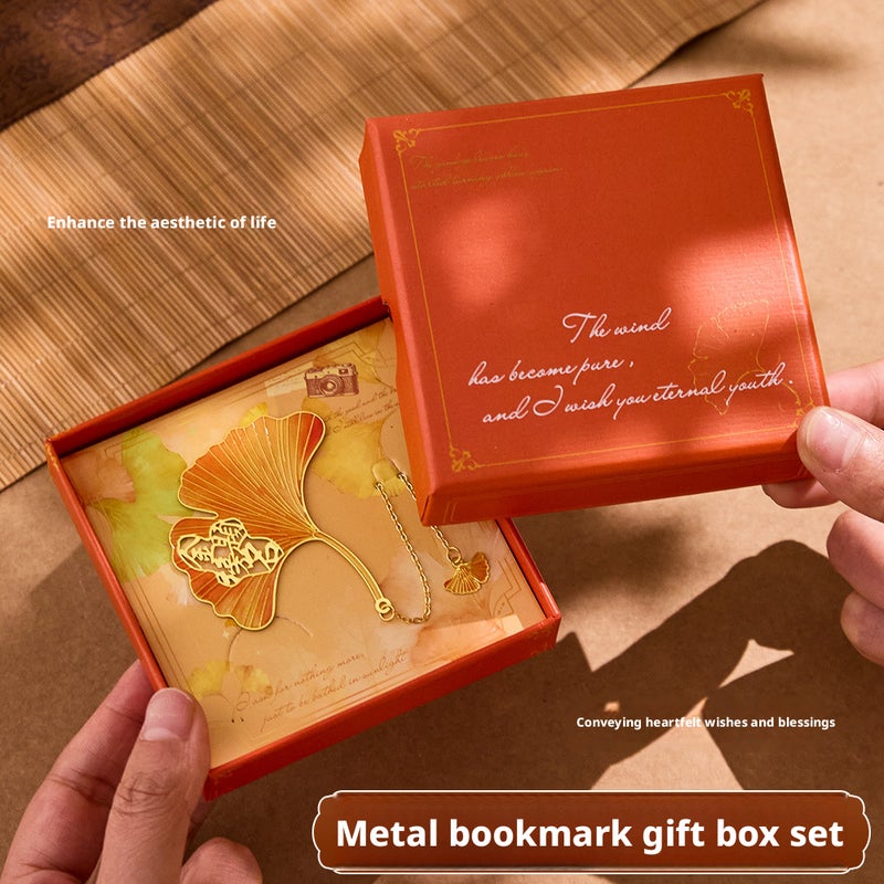 Zhusheng Metal Bookmark Gift Set - Brass Hollow Out Ginkgo Leaf & Lotus Designs - Image 3