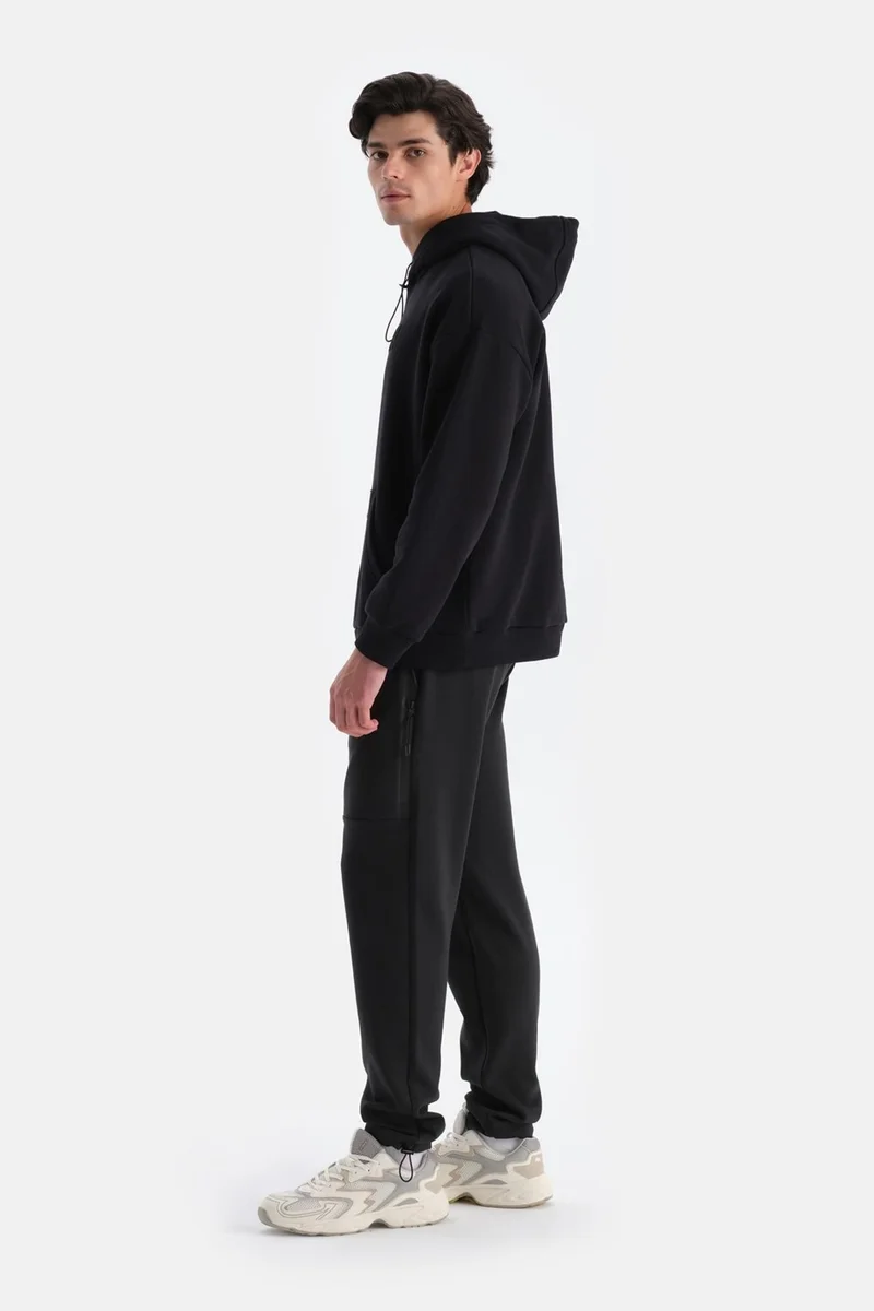 داجي Black Men's Hooded Sweatshirt with Lining