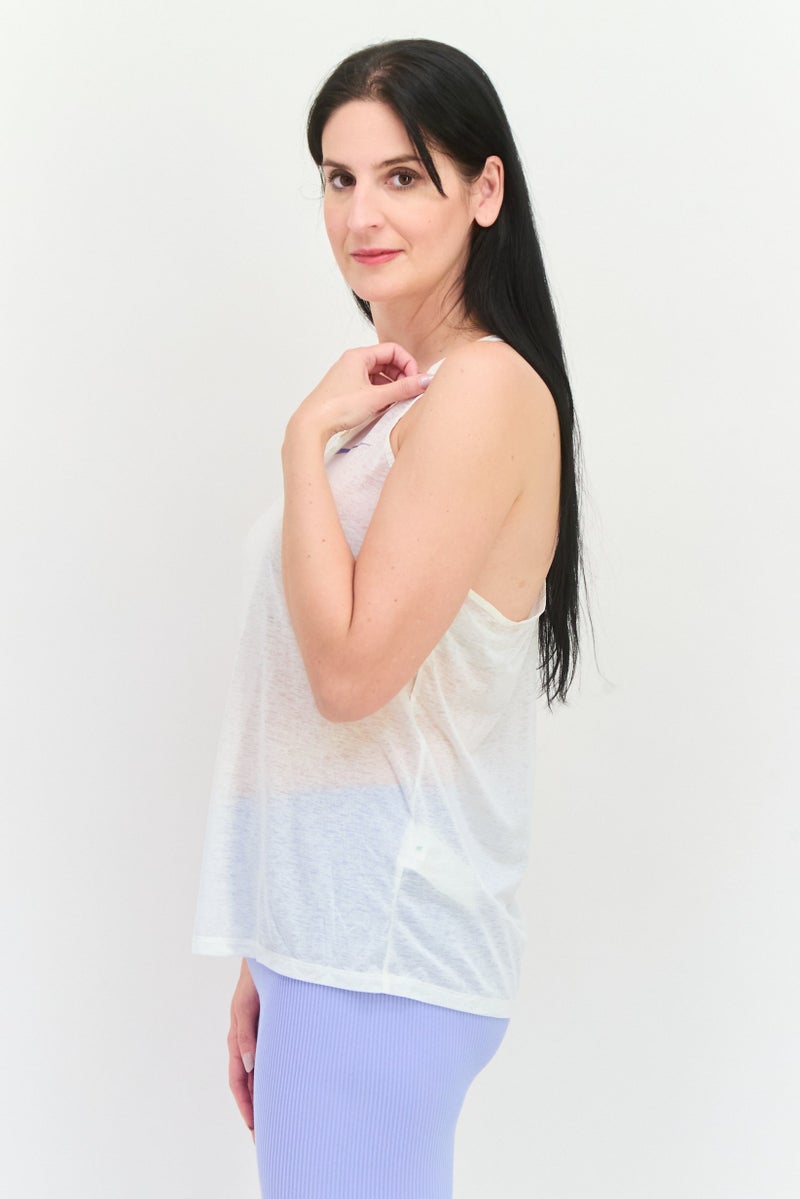 Nike تي شيرت رياضي نسائي بلا أكمام للجري، أبيض - Image 4