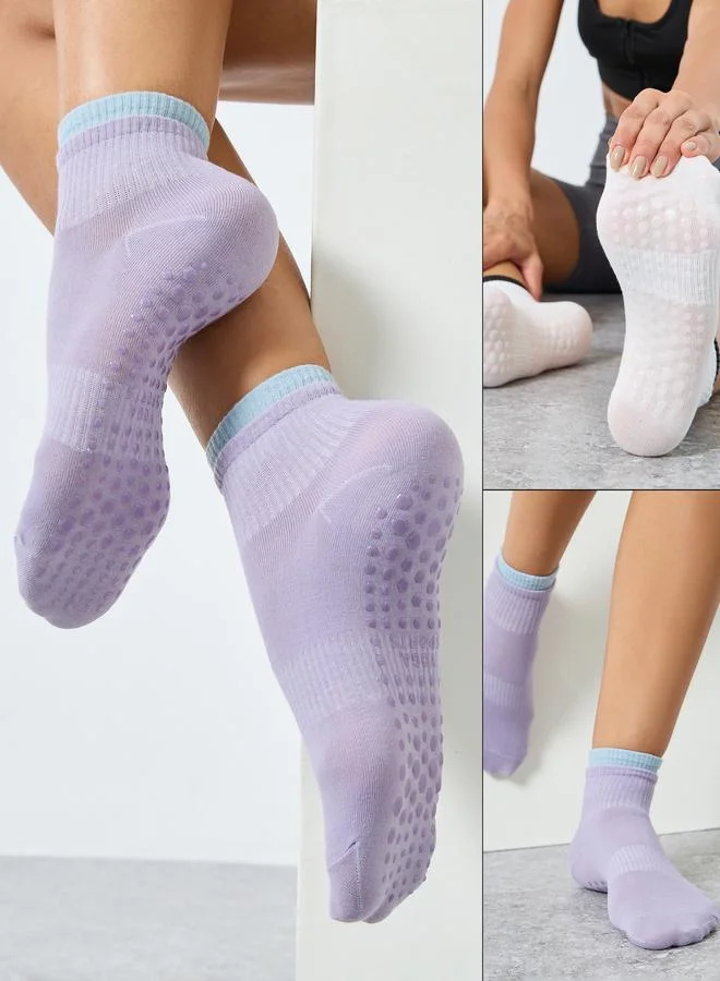 ستايلي اكتيف مجموعة من 2 جوارب مبطنة بقاعدة سيليكون