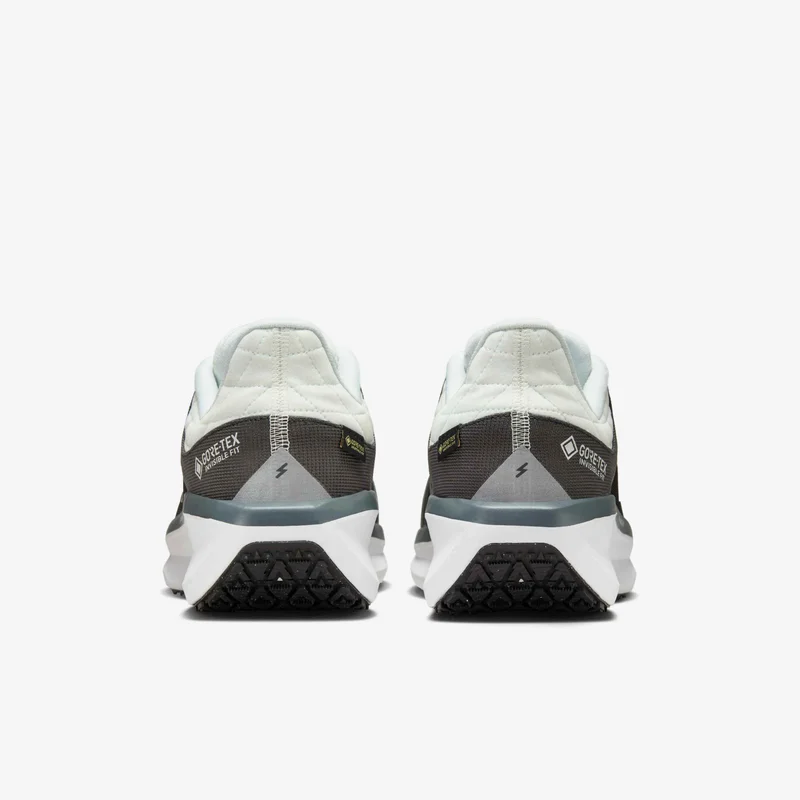 Nike Men's Winflo 11 GORE-TEX Waterproof Road Running Shoes
