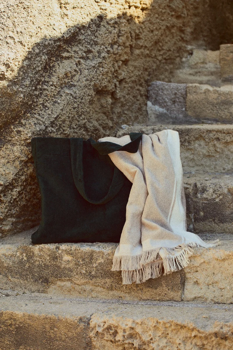 H&M Fringed beach towel
