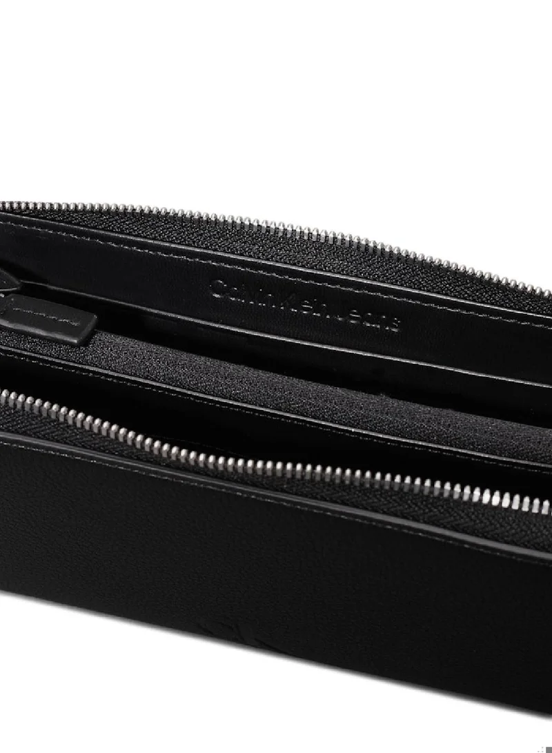 Calvin Klein Jeans Zip Around Wallet