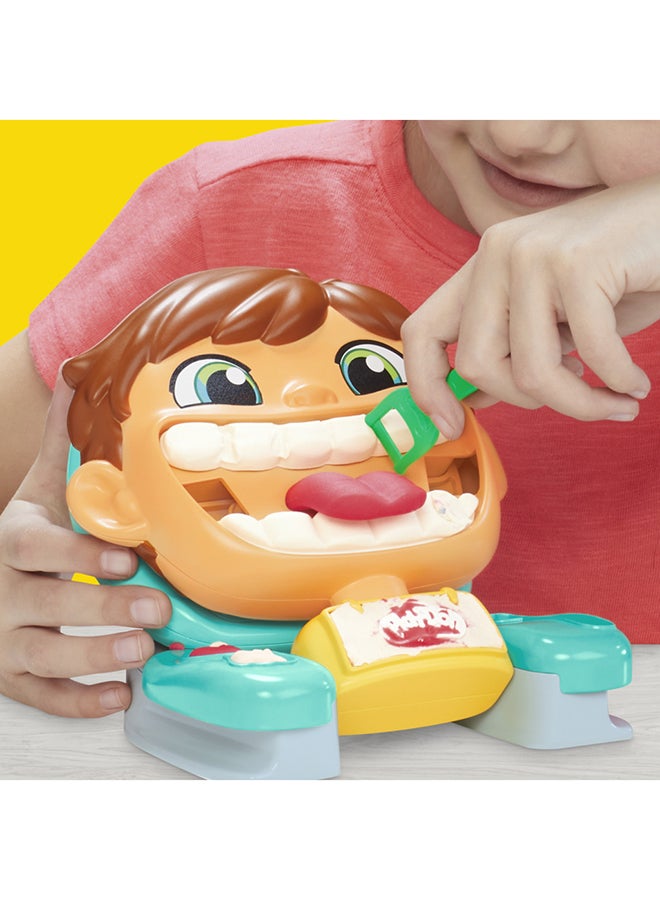 Play-Doh مجموعة طبيب الأسنان من بلاي دو - الابتسامات السخيفة، ألعاب الفنون والحرف للأطفال من عمر 3 سنوات وما فوق، 7 ملحقات و 5 علب من مركب النمذجة - Image 4