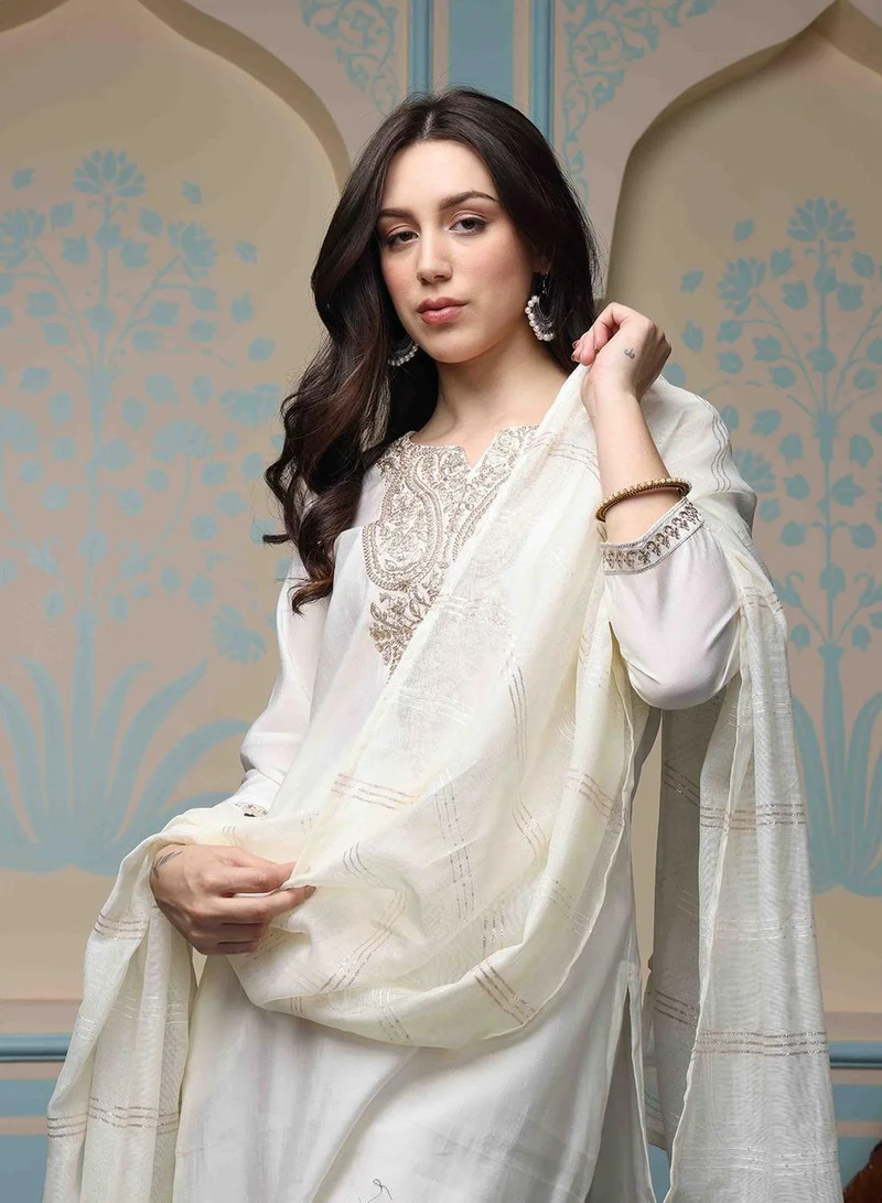 ISHIN  Women'S Off White 100% Cotton Yoke Design Straight Fit Kurta Set for Women | Best Price UAE