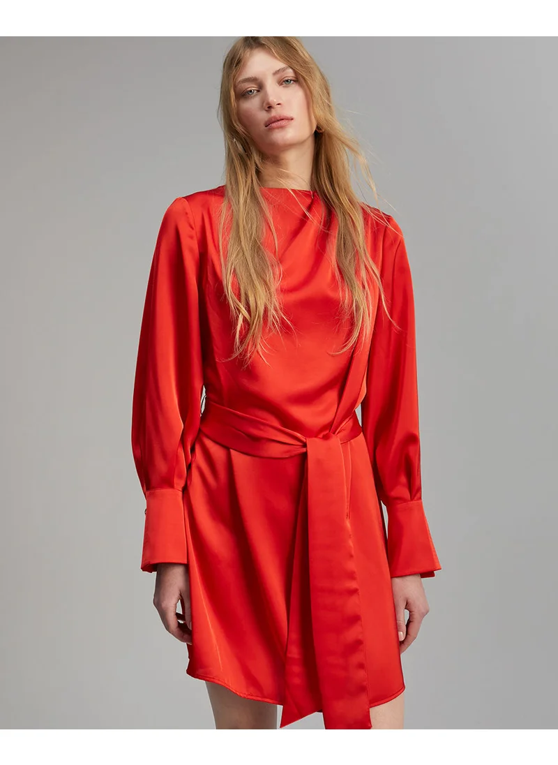 لولا كساديمونت Short satin dress