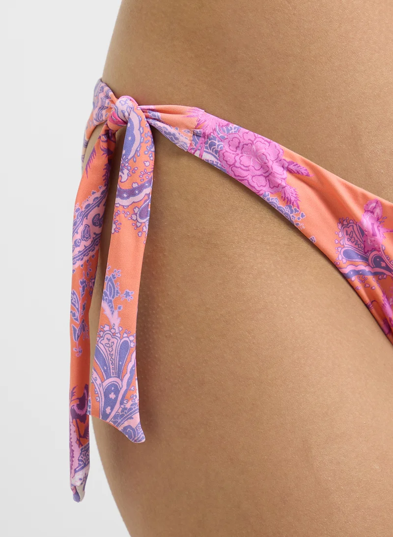 GUESS Printed High Leg Bow Brief