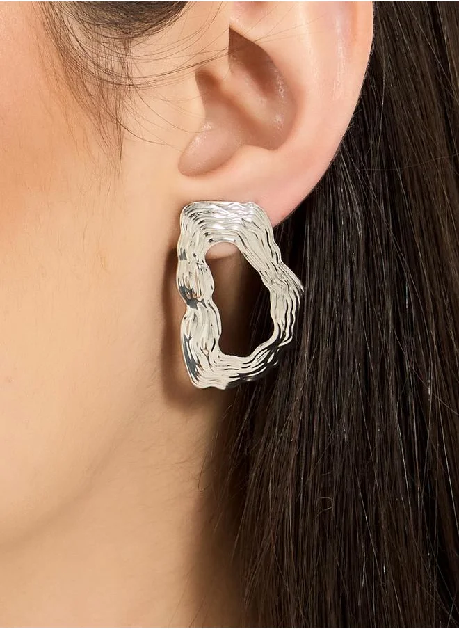 Styli Textured Curved Earrings