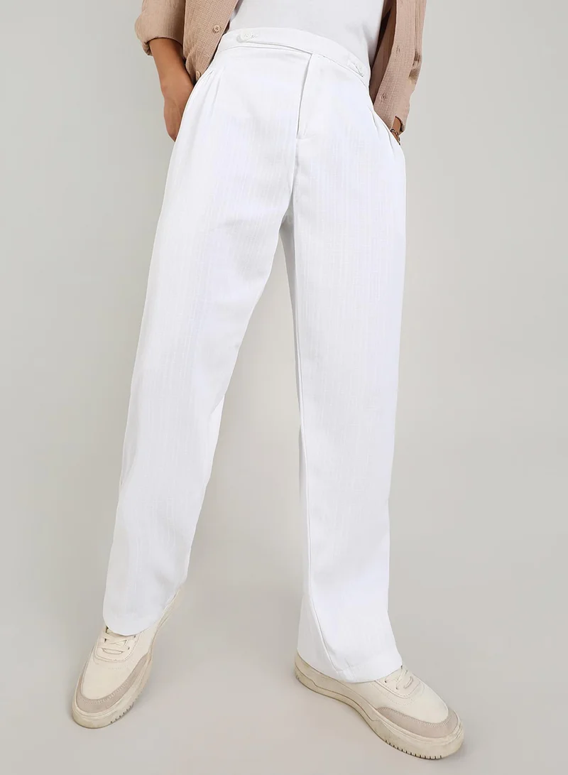 Campus Sutra Men's Chalk White Tailored Linen-Blend Trousers For Casual Wear | Tailored-Fit | Mid-Rise | Button Closure | Trousers Crafted With Comfort Fit For Everyday Wear