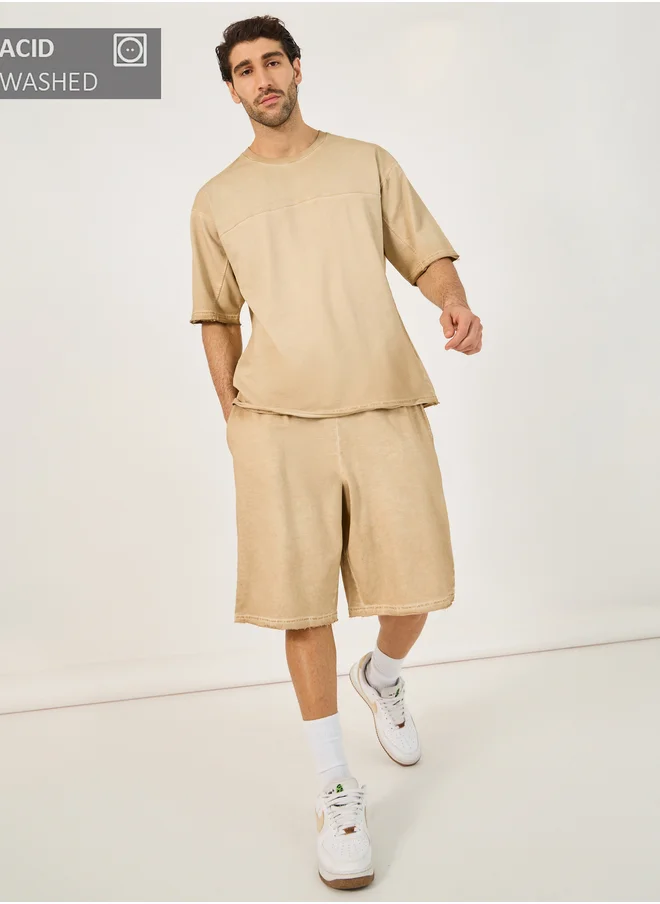 Styli Heavy Terry Acid Washed T-Shirt and Raw Hem Detail Short Co-Ords