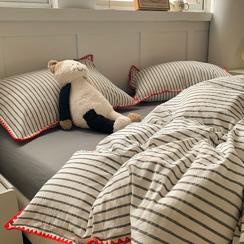 4pcs Set of Thickened Colorful Striped Duvet Cover Set for All Seasons (1 Duvet Cover + 2 Pillowcases + 1 Bed Sheet, No Pillows, No Comforter), Bedding, Soft And Delicate, Breathable And Sweat-Wicking, Easy And Elegant, Machine Washable - Image 4