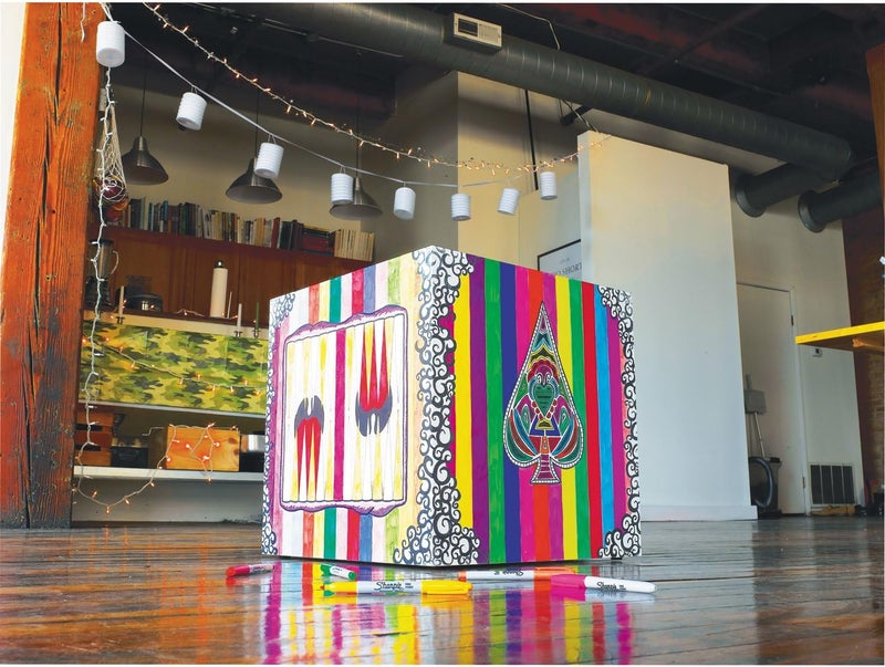 Sharpie ماركرات شاربى الدائمة ذات الرأس الرفيع مجموعة متنوعة 12 قطعة للفصل الدراسي المكتب المنزل جافة بسرعة مقاومة للتلاشي للخشب البلاستيك الورق المعدن وأكثر مثالية للملصقات الرسم التلوين - Image 2