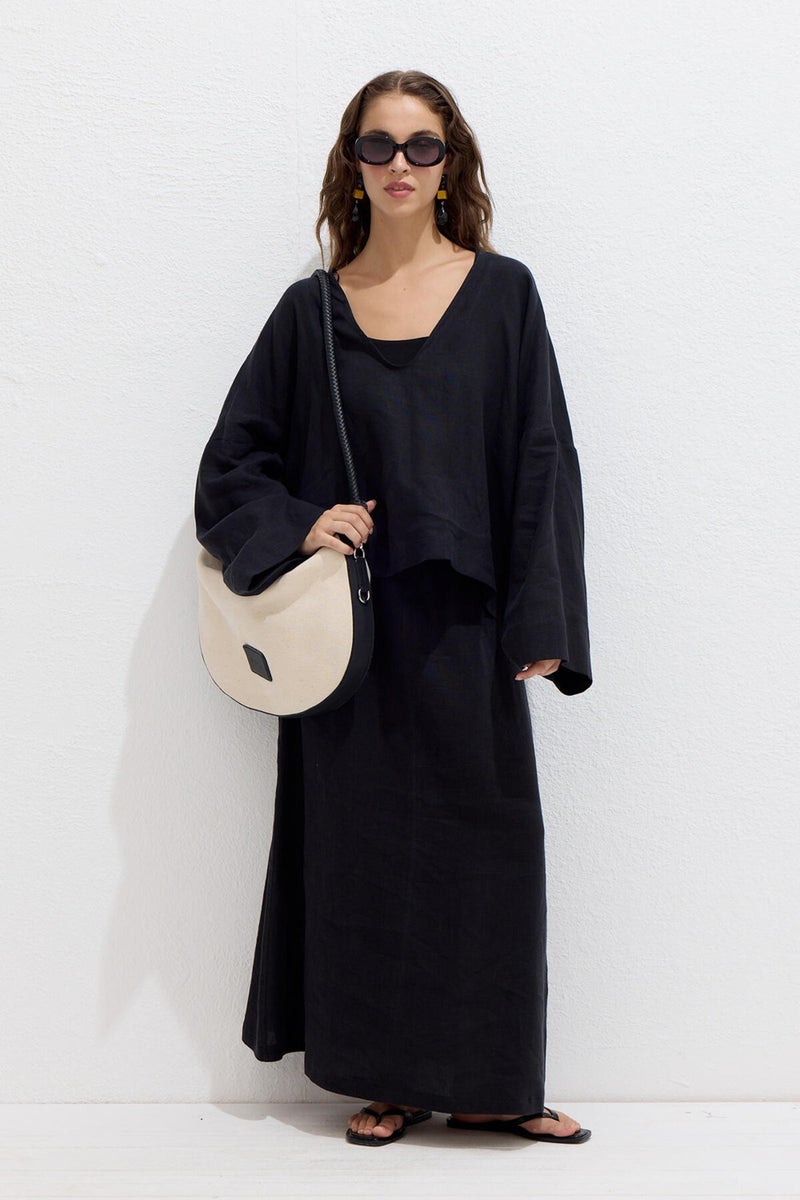 Manuka Premium V Neck Linen Blouse Black  - Image 3