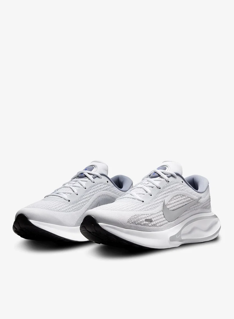 نايكي جيرني رن حذاء الجري رود للرجال