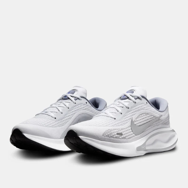 نايكي جيرني رن حذاء الجري رود للرجال