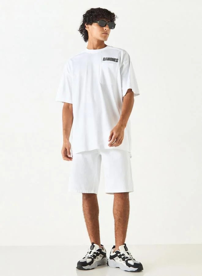 SP Characters Ramones Print Crew Neck T-shirt with Short Sleeves and Chest Pocket