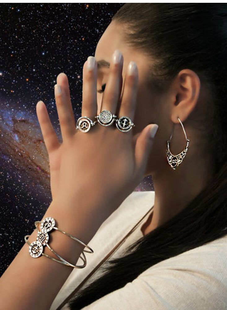 بيج ديزاين خاتم فضة برج الجوزاء للنساء تفاصيل برونزية مرصعة بحجر الزركون خاتم مزدوج الوجهين عيار 925 قيراط من الفضة - Image 4