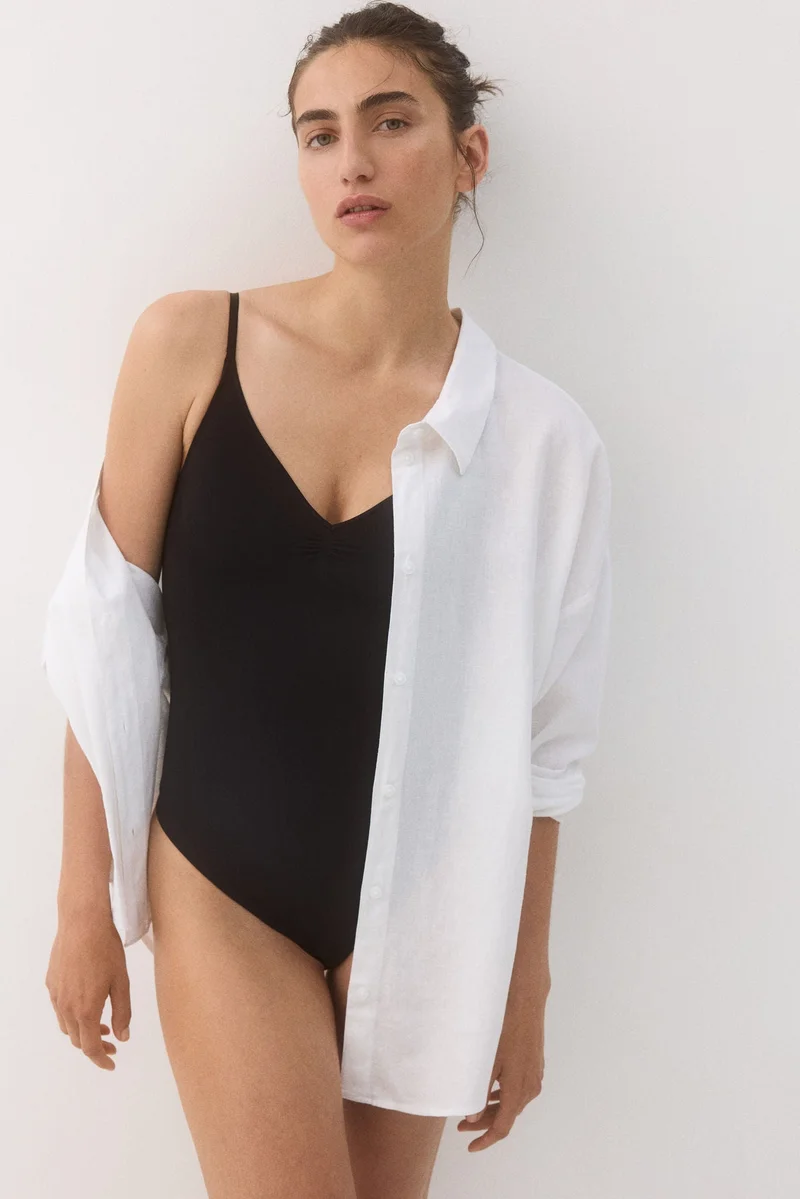 H&M Stretchy &amp; sculpting firm shape thong body