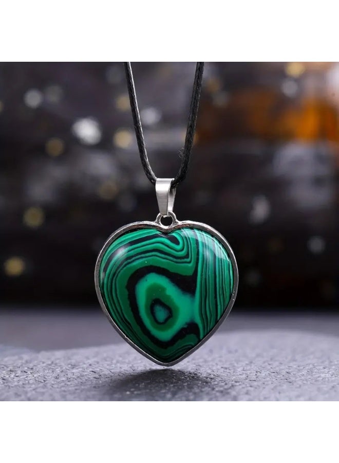 قلادة من حجر الملاكيت الطبيعي على شكل قلب، قطعة واحدة، للرجال والنساء