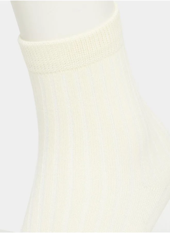 Styli Pack of 5 - Solid Thick Socks