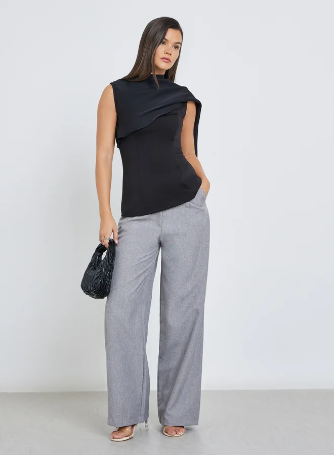 Styli Styli Solid Sleeveless Draped Detail Top