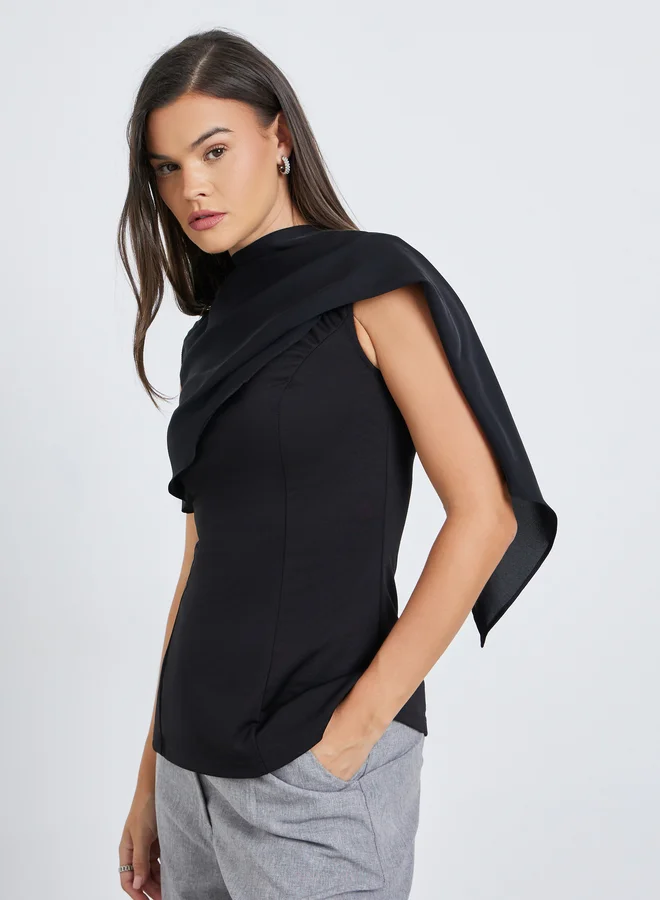 Styli Styli Solid Sleeveless Draped Detail Top
