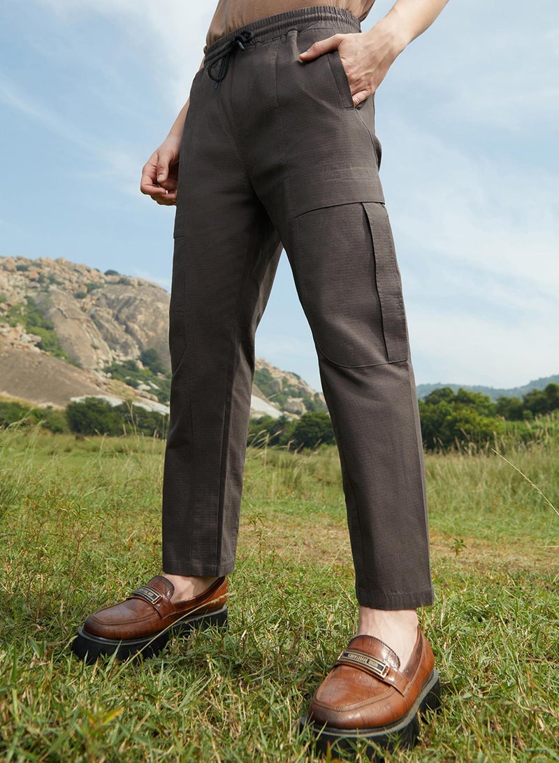 Campus Sutra Men's Umber Brown Solid Utility Trousers  - Image 1