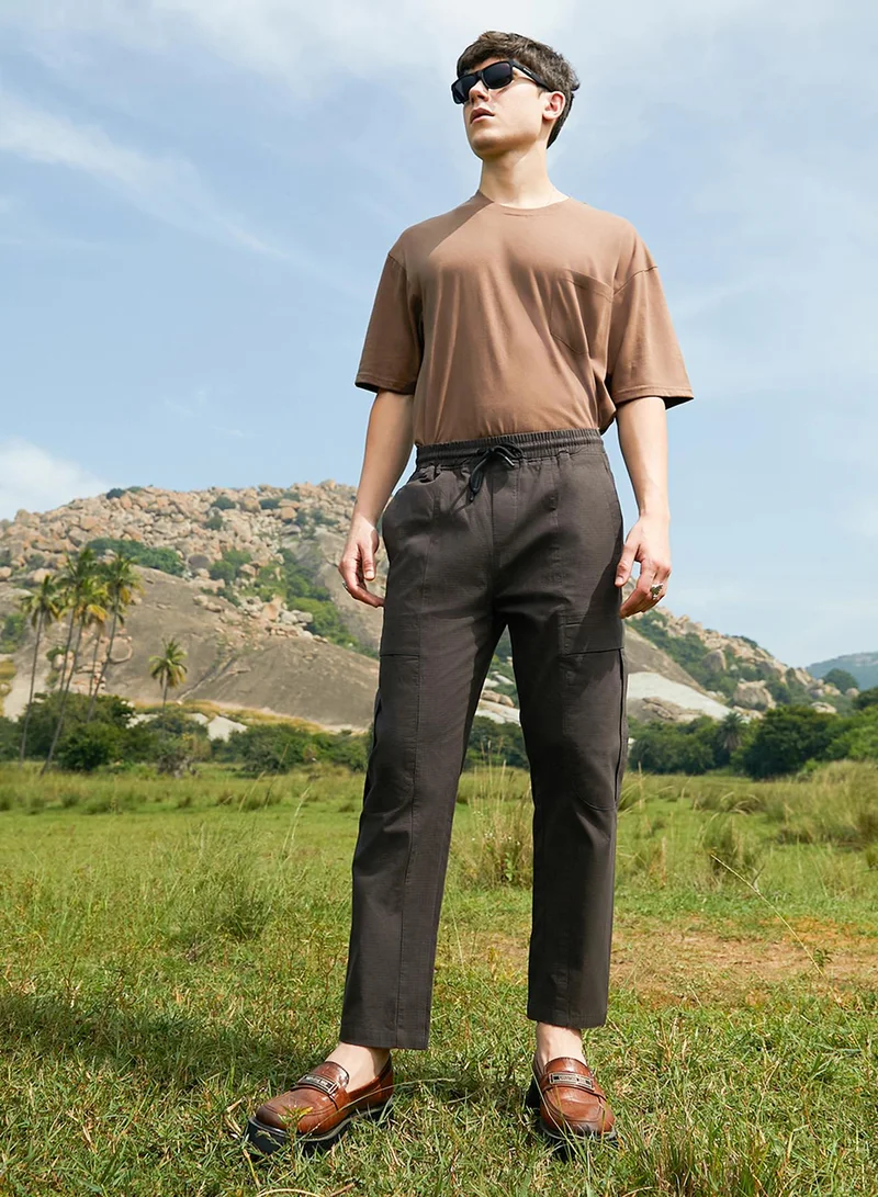 Campus Sutra Men's Umber Brown Solid Utility Trousers