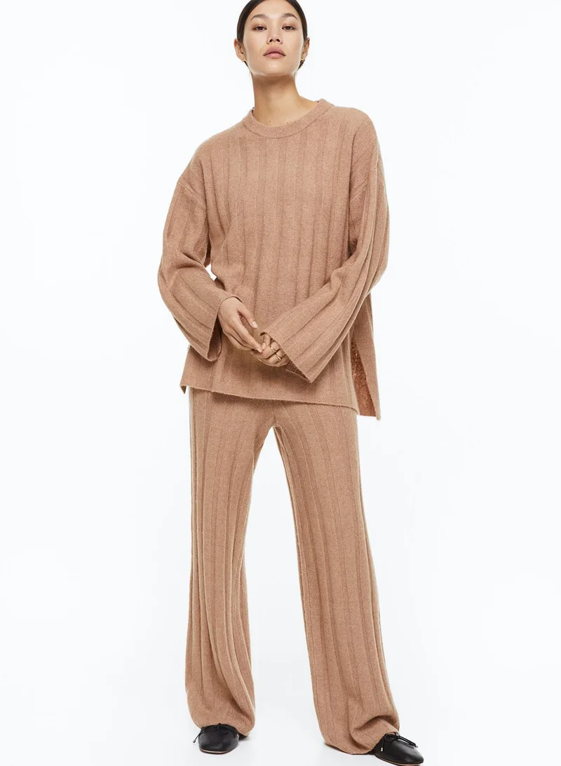 H&M Side Cut Out Ribbed Sweatshirt