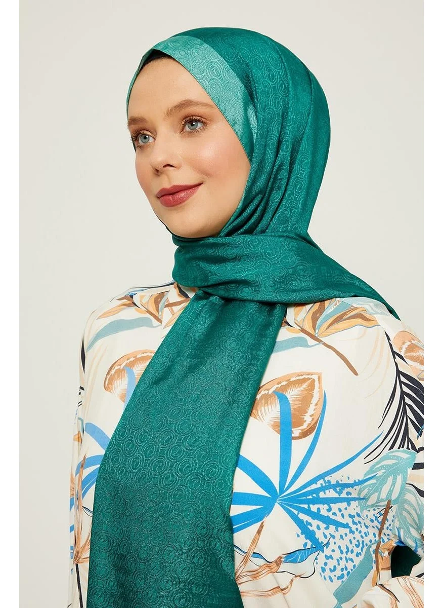 Levidor Green Circle Pattern Monogram Shawl