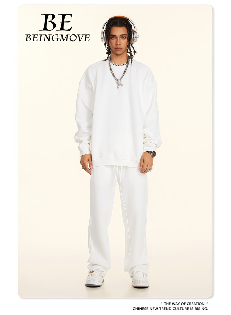 بى طقم سويت شيرت عصري من قطعتين بتصميم أمريكي جديد لعام 2025 | سويت شيرت بأكمام طويلة مبطن بالفرو وياقة دائرية + بنطال رياضي بقصة مستقيمة - طقم رجالي كاجوال (أبيض) - Image 1