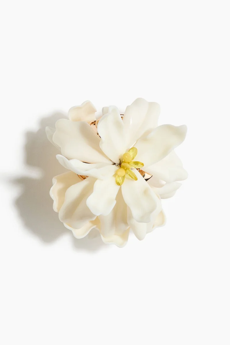 اتش اند ام مشبك شعر مزين بتفاصيل الزهور