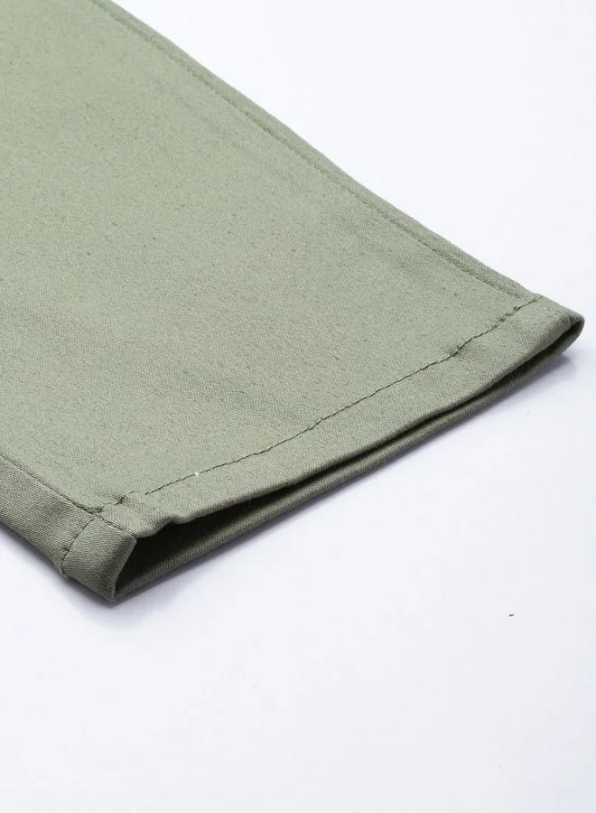 شركة المرآب الهندية Men Slim Fit Solid Mid-Rise Stretchable Chinos
