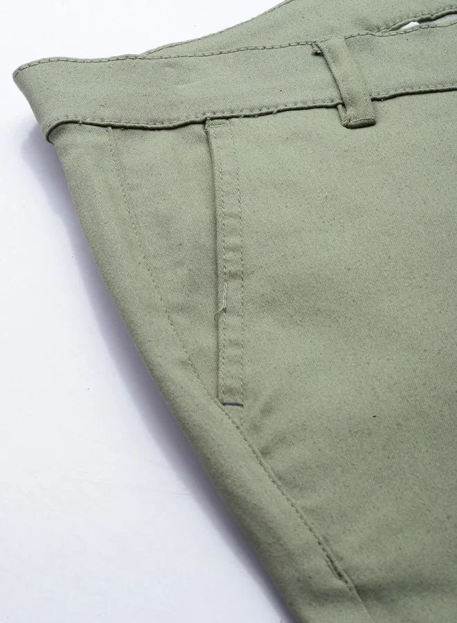 شركة المرآب الهندية Men Slim Fit Solid Mid-Rise Stretchable Chinos