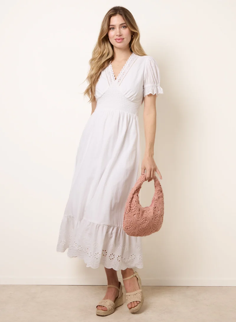 بلو فانيلا Embroidery Detail V-Neck Maxi Dress
