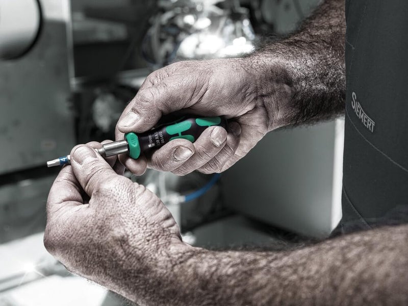 Wera 838 RA S BITHOLD SCREWDRIVER W/RATCHET,1/4",1/4"X102MM - Image 2