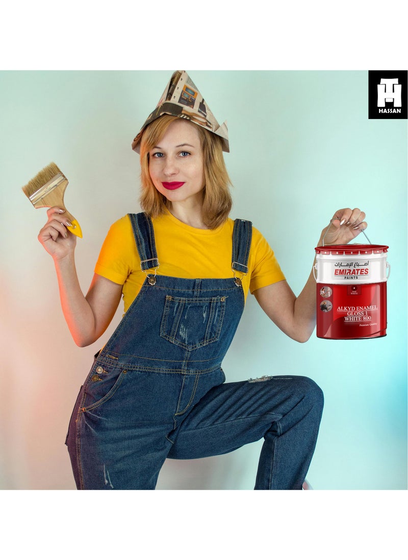 الإمارات - طلاء أبيض قائم على الزيت الألكيد، لمعان عالي وسريع الجفاف، مناسب لمشاريع DIY للأثاث والفن والجدران - Image 1