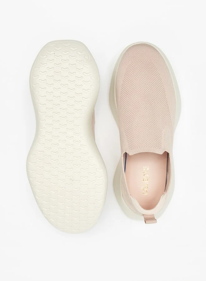 سيليست Women's Textured Slip-On Sneakers