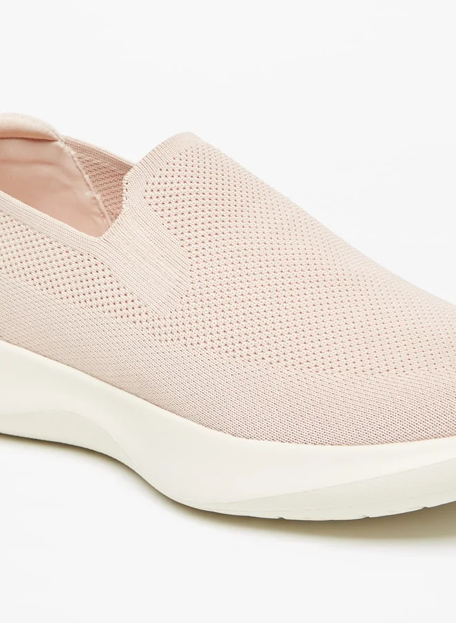 سيليست Women's Textured Slip-On Sneakers