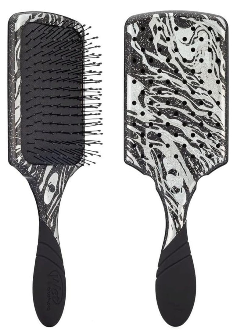 Minerla Wet Brush Dry Sparkle Charcoal Brush