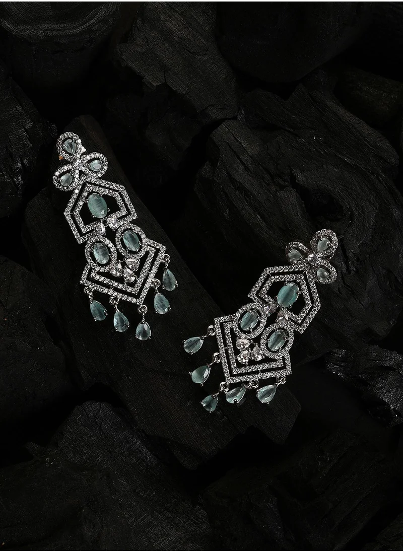 سوهي White Contemporary Drop Earrings