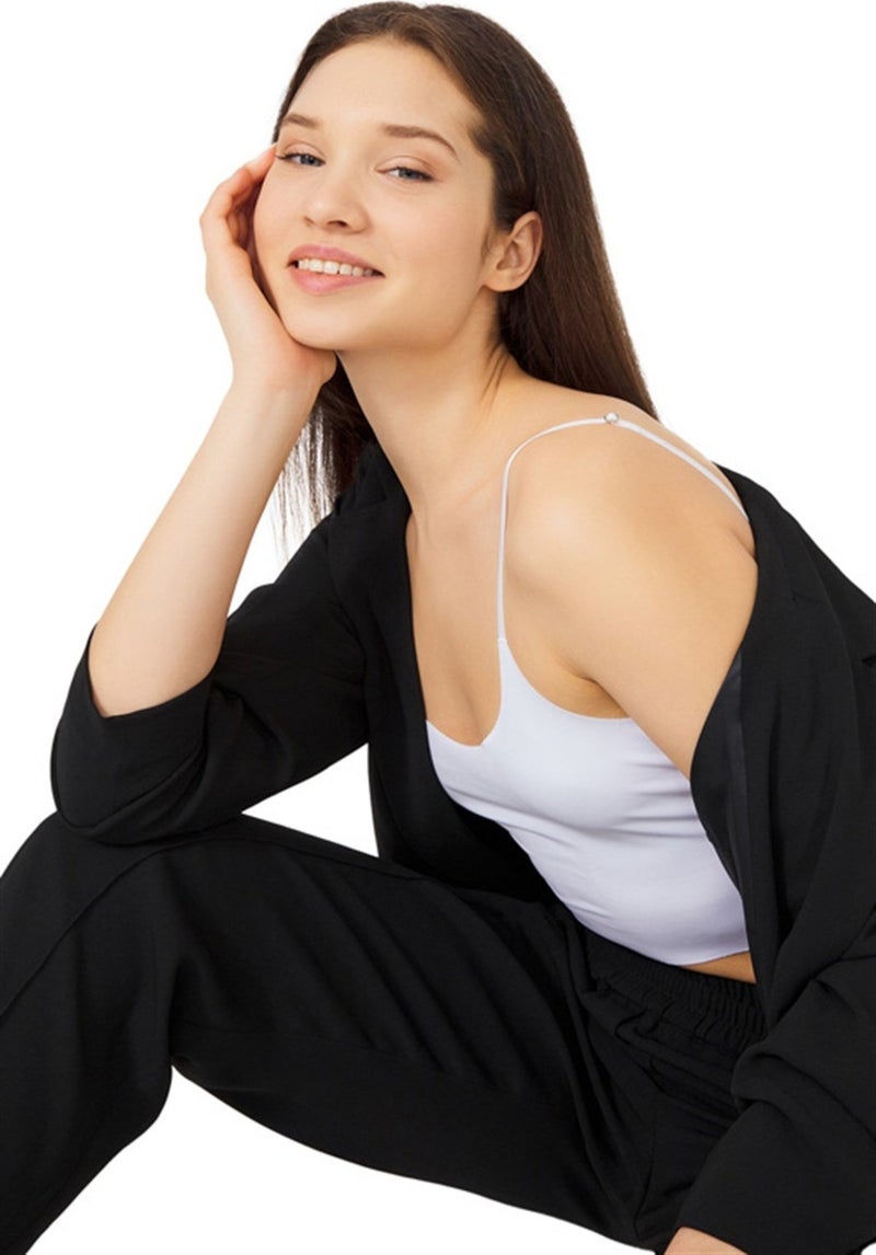COTTONHILL سكني بيضاء قابلة للتعديل بحمالات رفيعة مقبولة بقص الليزر نسائية  - Image 1