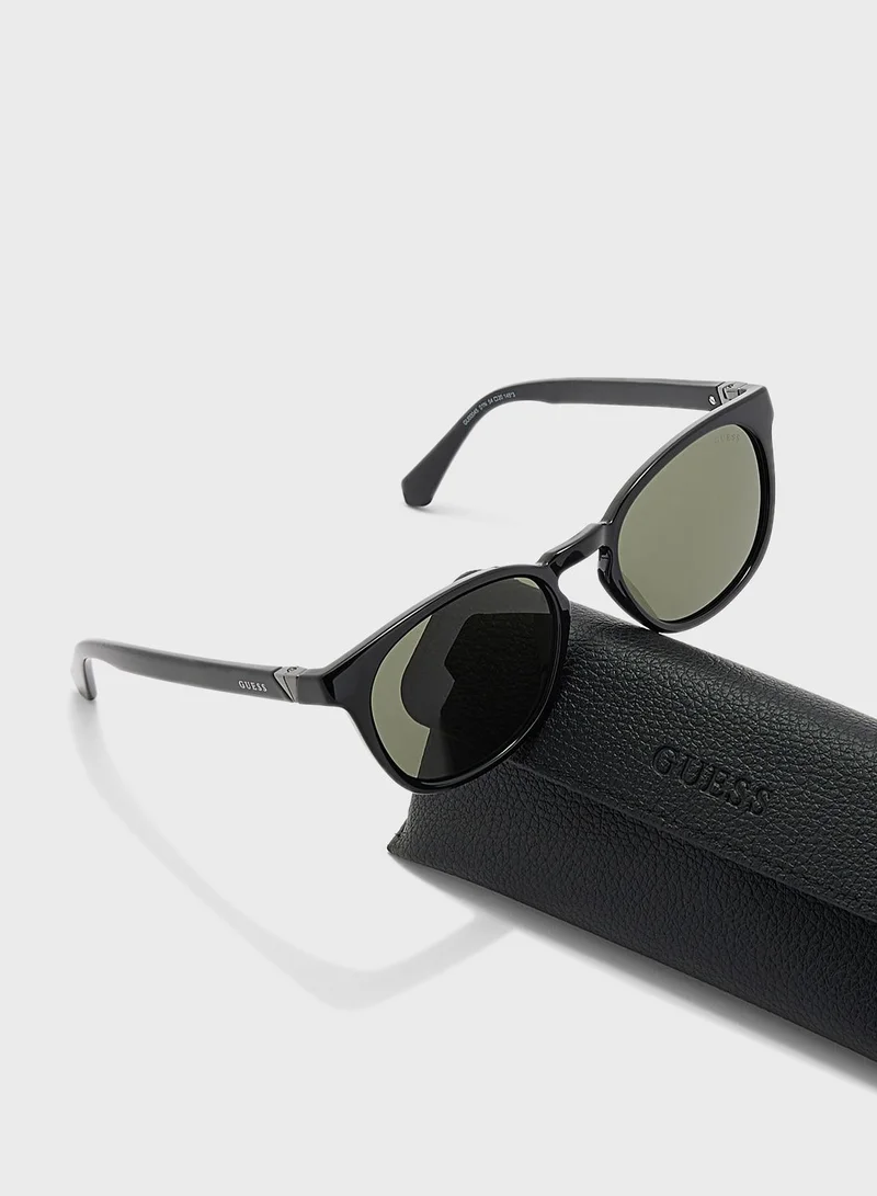 GUESS Wayfarers Sunglasses